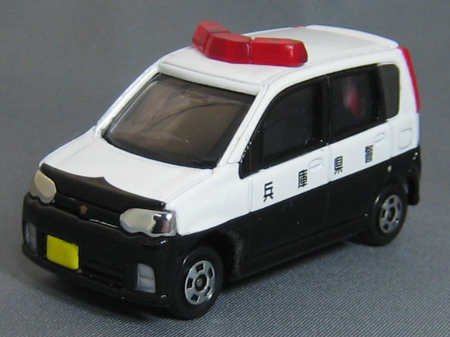 ダイハツ　ムーヴ　カスタム　パトカー（兵庫県警）