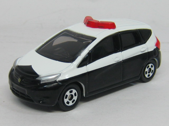 日産　ノート　パトロールカー