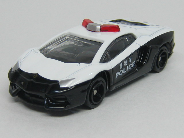 ランボルギーニ　アヴェンタドール　ＬＰ　７００－４　ＰＣ（警視庁）