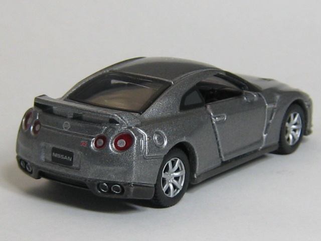 日産　ＧＴ−Ｒ-2