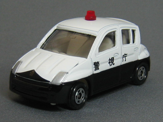 トヨタ　ＷｉＬＬ　Ｖｉ　パトロールカー（警視庁）