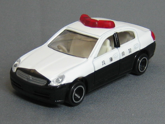 日産　スカイライン　パトロールカー（兵庫県警）
