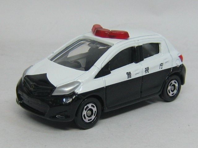 トヨタ　ヴィッツ　パトカー-1