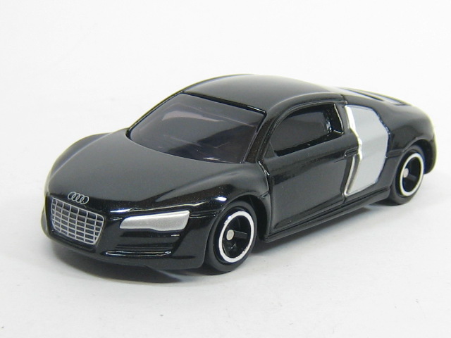 アウディ　Ｒ８-1